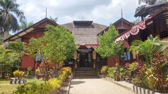 Tuah Himba Wood Museum