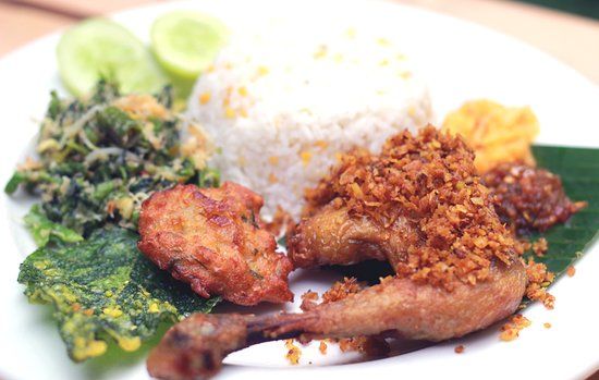Ayam Kremes Madura Potre Koneng