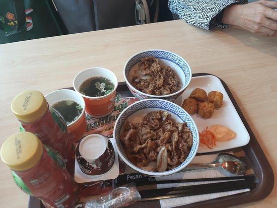 Yoshinoya