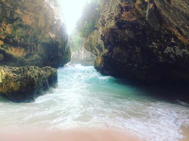 Pantai Suluban Uluwatu