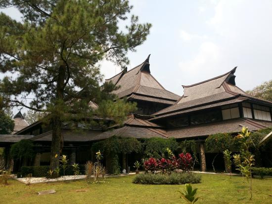 Institut Teknologi Bandung