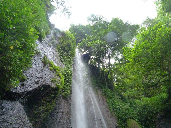 Air Terjun Curug Nangka Indah